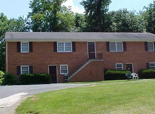 68 Village Rd, Lynchburg, VA 24502