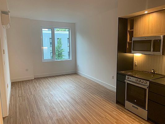 2nd image of 249 5th St #608