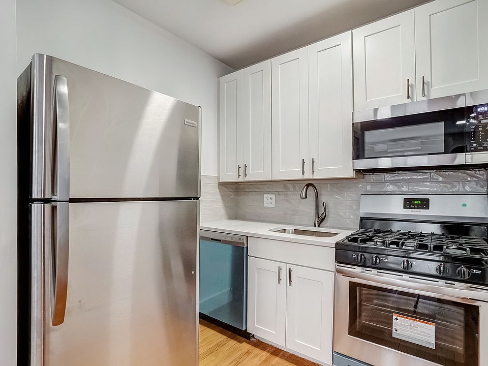 1st image of 233 16th St APT 1F