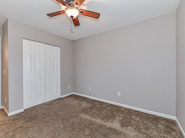 17201 Commons Crossing Dr — Photo 11
