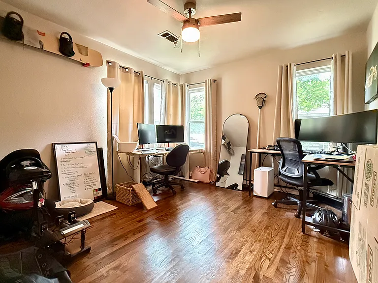 1009 Denton St — Photo 24