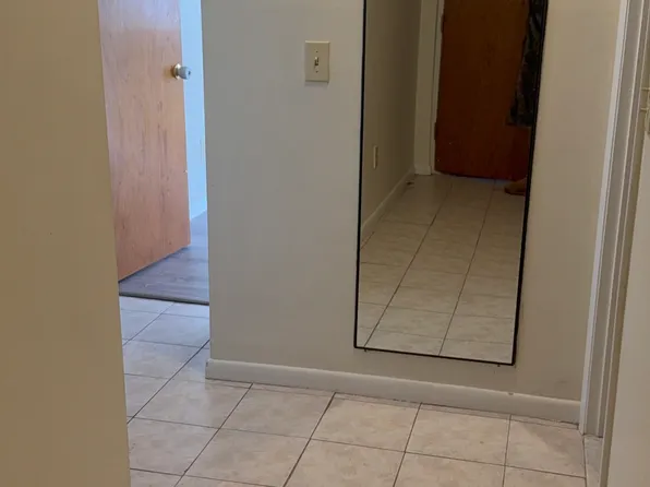 175A Adams St #17, Newtonville, MA 02460