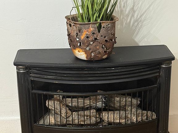 Gas fireplace
