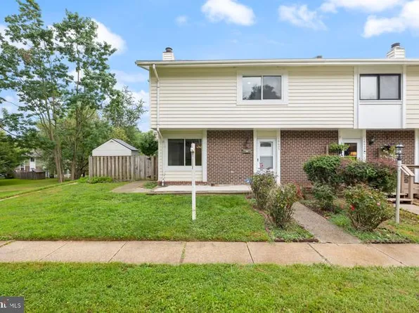 18605 Turmeric Ct, Germantown, MD 20874