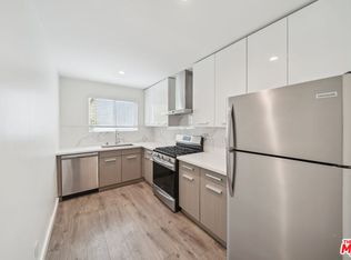 252 S New Hampshire Ave APT 3, Los Angeles, CA 90004