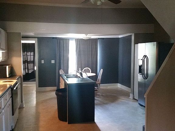 Open from Living to Kitchen