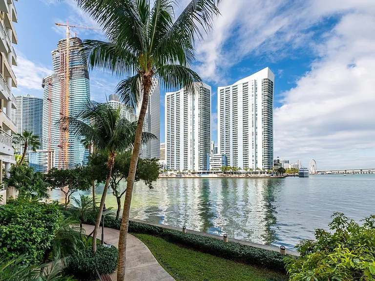 888 Brickell Key Dr #210 — Photo 55