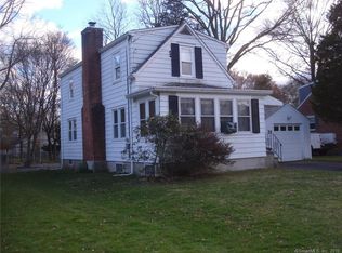 23 Lindberg Dr, Trumbull, CT 06611