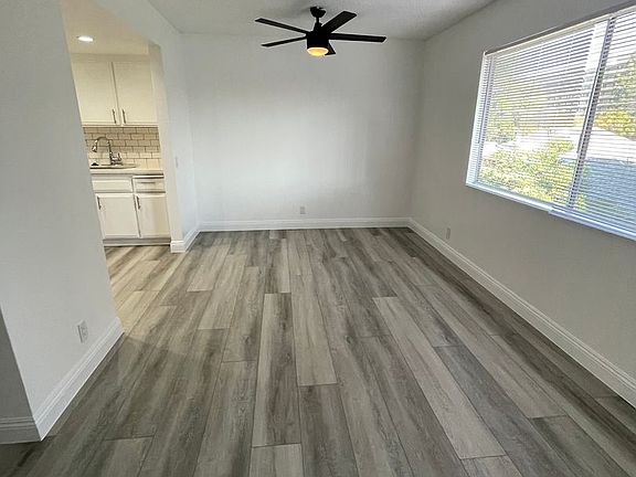 3rd image of 534 N Los Robles Ave APT 3