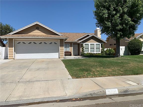 4th image of 4223 E Avenue Q12