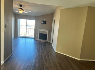 18800 Egret Bay Blvd APT 604, Houston, TX 77058