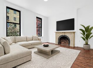 203 W 20th St APT 2W, New York, NY 10011
