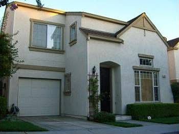 1st image of 412 Knollcrest Ave