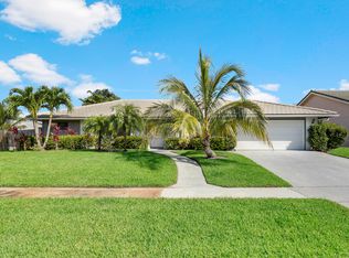 14 Hickory Hill Rd, Tequesta, FL 33469