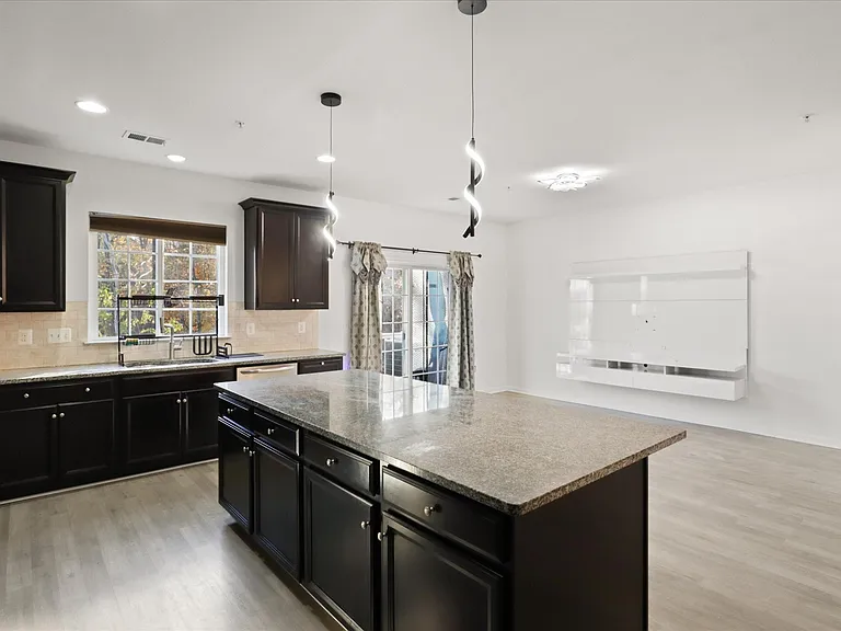 14766 Malloy Ct — Photo 15