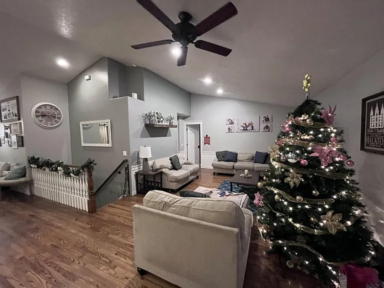 6143 W Deer Springs Ln — Photo 2