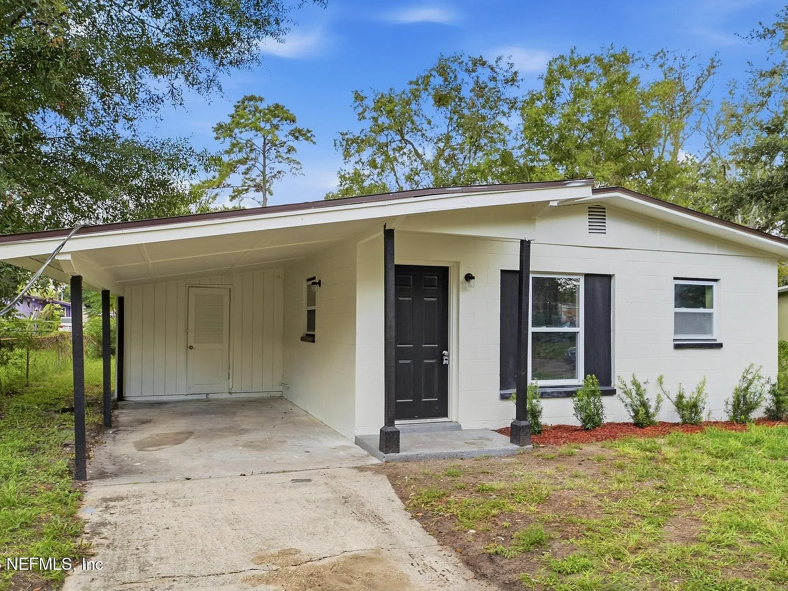 4 bed, 2.0 bath, 1300 sqft, $1,425 — Photo 4