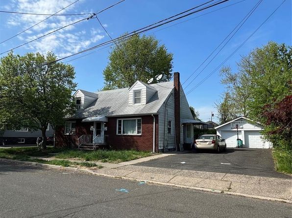 7-23 Forest St, Fair Lawn, NJ 07410