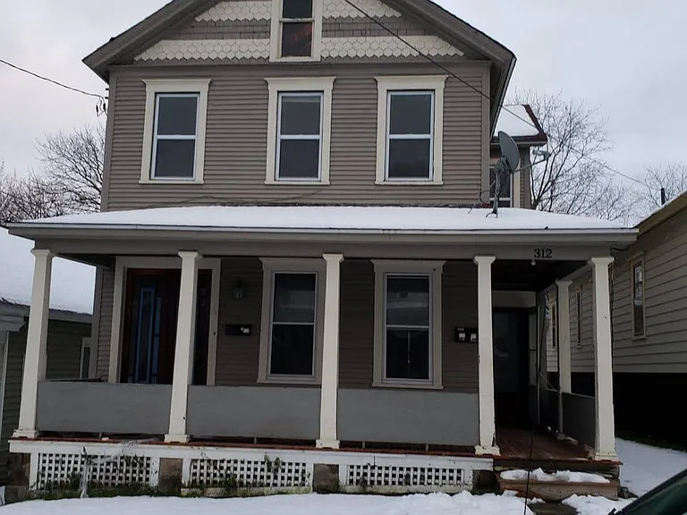 312 Craig St #1 — Photo 1