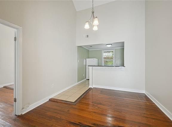 2nd image of 1124 Cherokee St APT 1