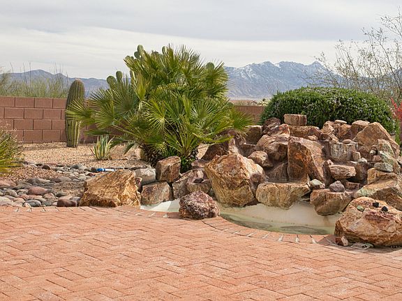 3rd image of 1017 W Mountain Stone Dr