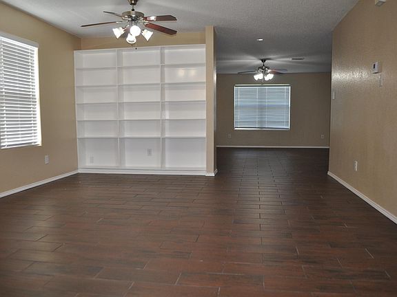3rd image of 211 Equestrian Dr
