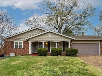 6 Fairway Ct, Florissant, MO, 63033