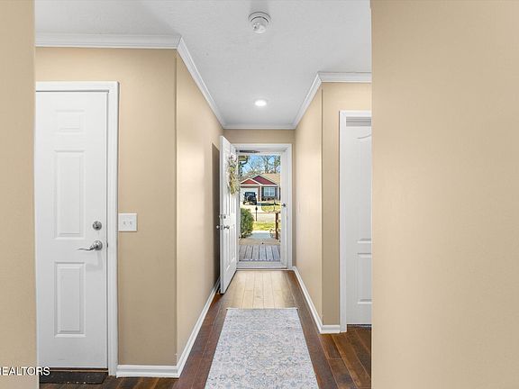 3rd image of 328 Contentment Ln