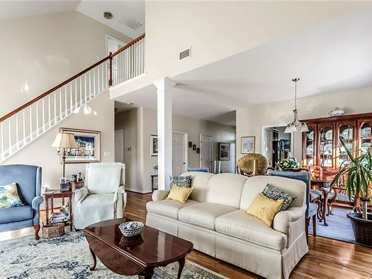 8948 Sawgrass Pl — Photo 5