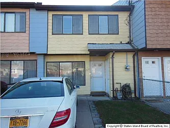 188 Arlington Place  image 1 of 19
