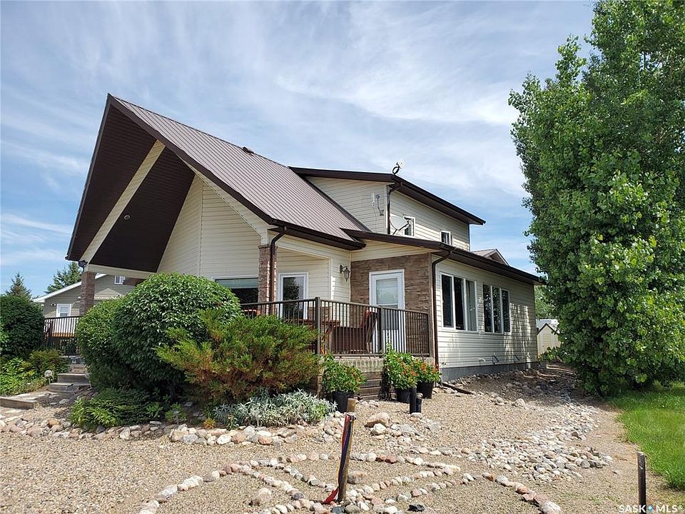 1st image of 325 Ruby DRIVE