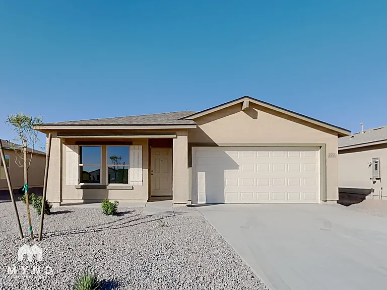 222 S Picacho Heights Rd — Photo 1