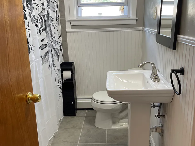 105 Hanover St — Photo 2