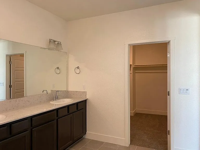 2454 Fidalgo Way — Photo 24