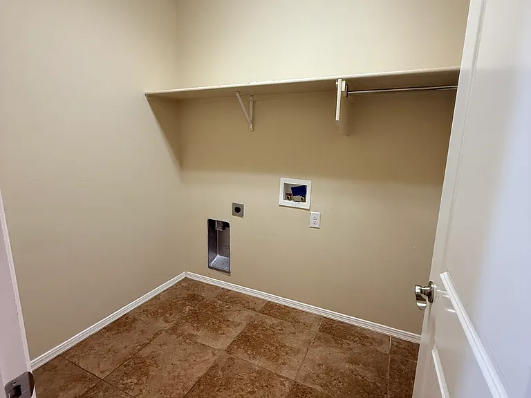 4118 Santiago Way — Photo 16