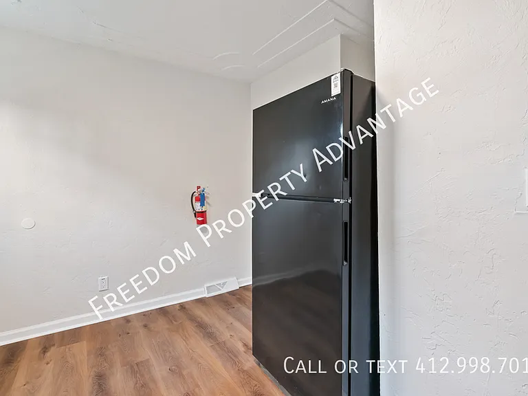 10 Iron St #1A — Photo 11
