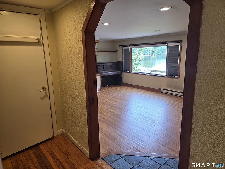 50 Beach Dr — Photo 14