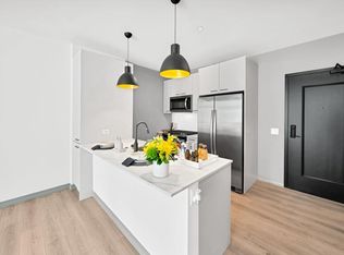 1949 W Fullerton Ave #5C, Chicago, IL 60614