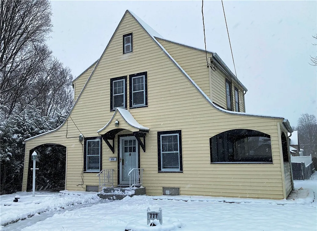 777 Laurel St photo 1