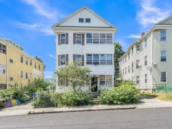 35 Stanton St, Worcester, MA 01605