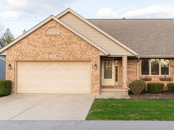 1456 Adrienne Cir, Sycamore, IL 60178