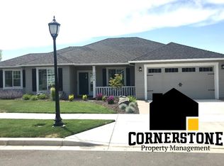 1378 Nebraska Dr, Medford, OR