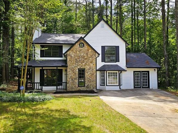 381 Fleming Ct, Jonesboro, GA 30238