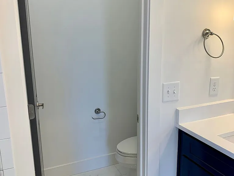 523 Fatherland St #B — Photo 16