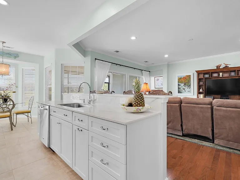 17 Thomas Bee Dr — Photo 21