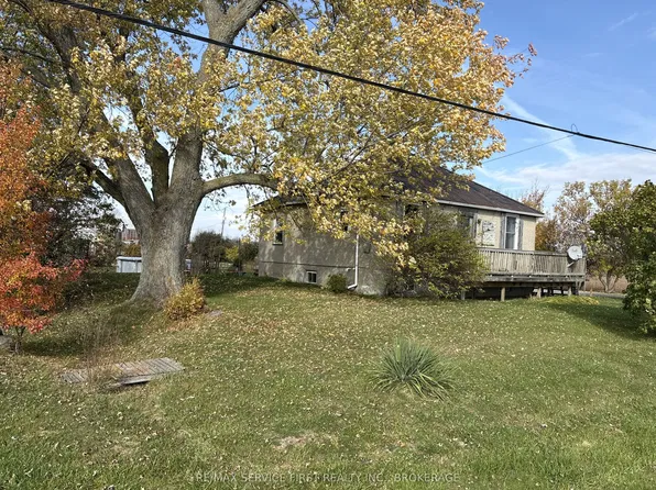 2663 County Road 22 Rd, Greater Napanee, ON K0H 1G0