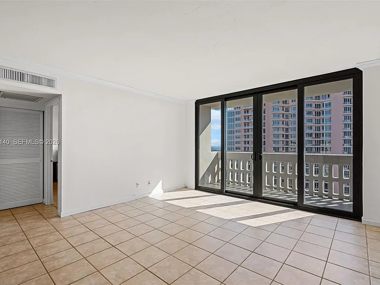 90 Edgewater Dr #1216 — Photo 11