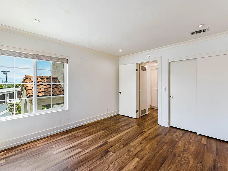 1240 Franciscan Ct #6 — Photo 8