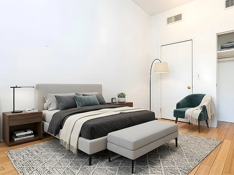 1359 Hancock St #1R — Photo 4