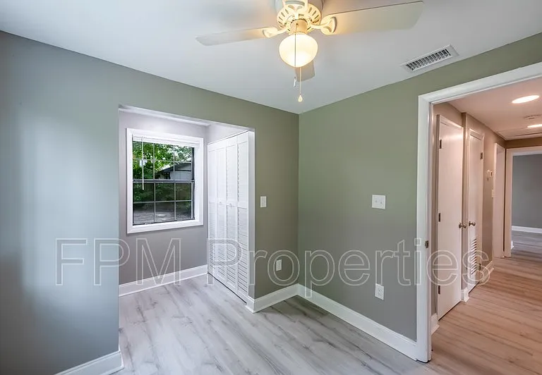 7832 Newton Rd — Photo 22